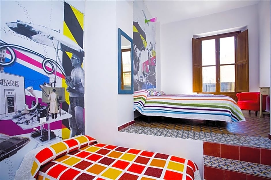 Home Youth Hostel by Feetup Hostels