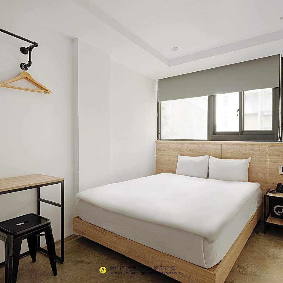 CHASE Hotel