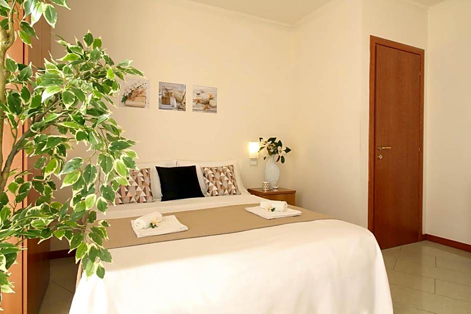 Photo 1 of 1 of Studio Apartment