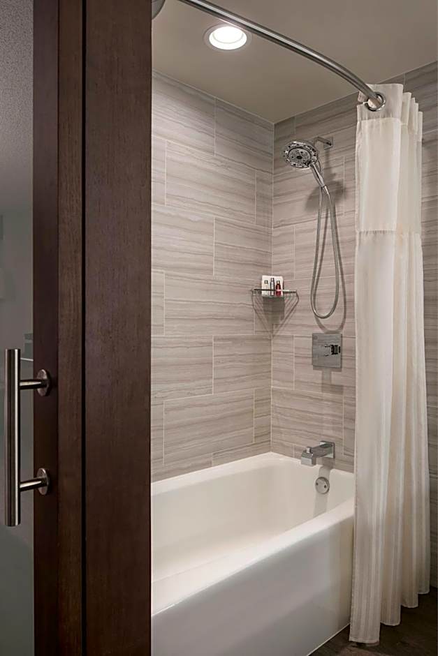 Fullerton Marriott At California State University