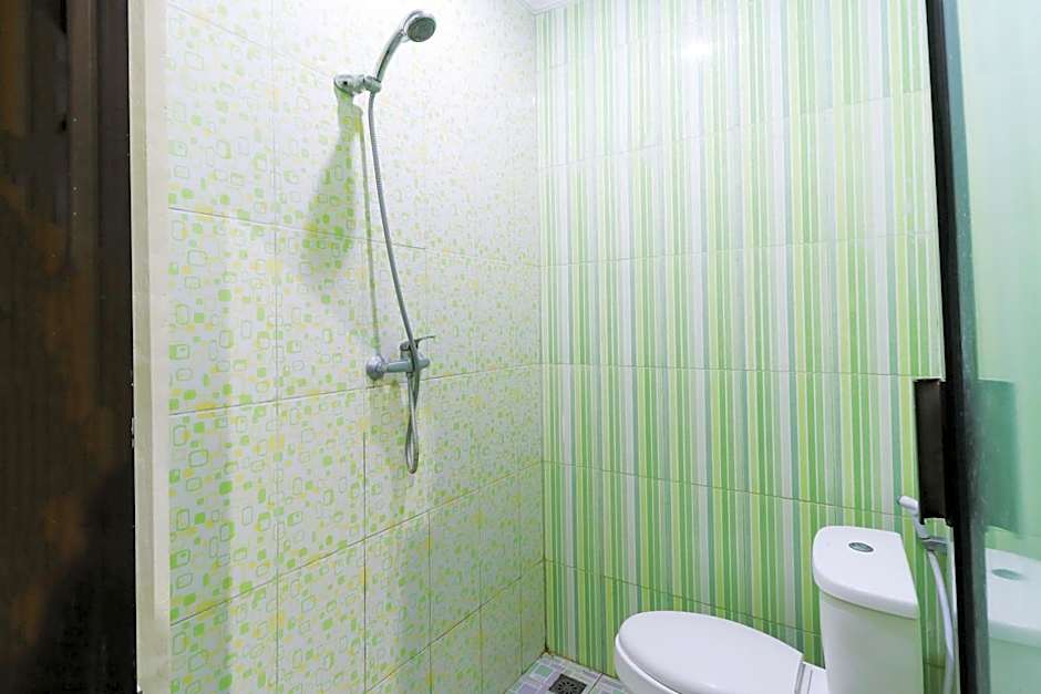 Labuana Homestay & Cafe Garden