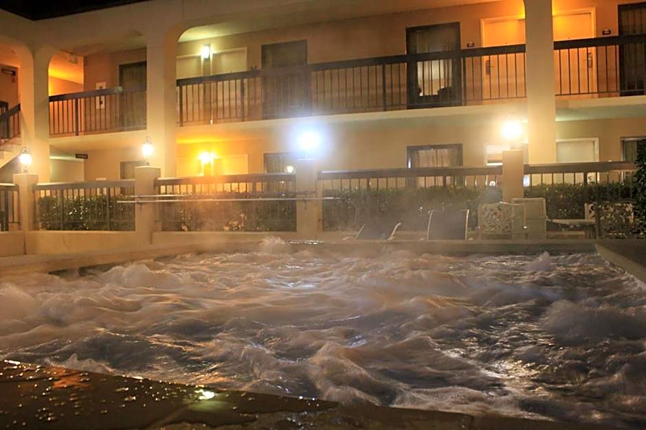 Days Inn by Wyndham Longview South