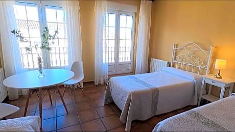 Hostal Santiago - Alojamientos en CARRION DE LOS CONDES