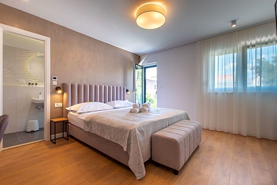 Seven Seas Residence