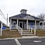 Village Inn & Suites - Smithville
