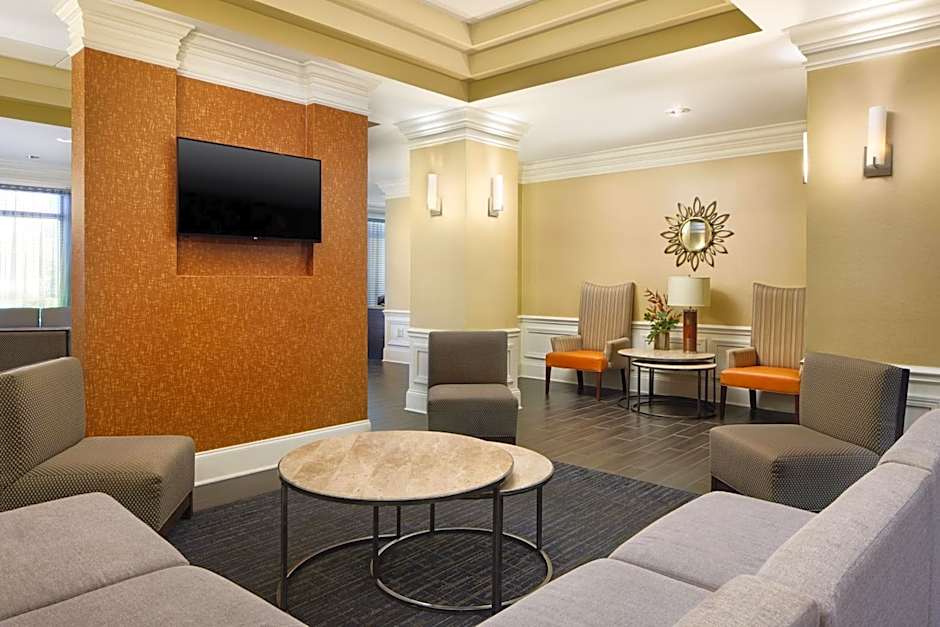 Holiday Inn Express & Suites Alpharetta By IHG