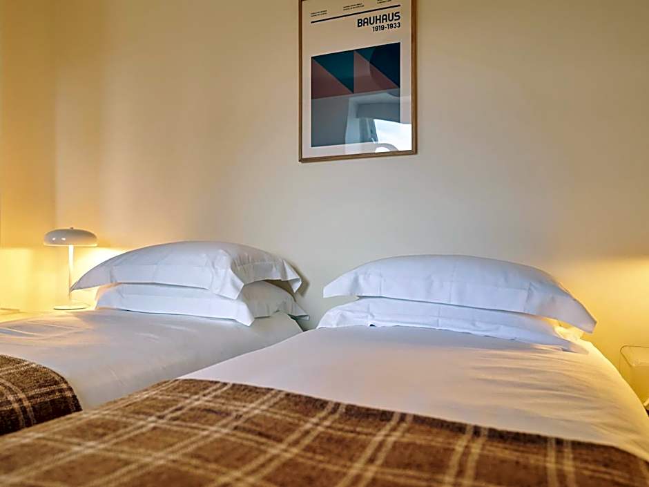 Europa House Apartments