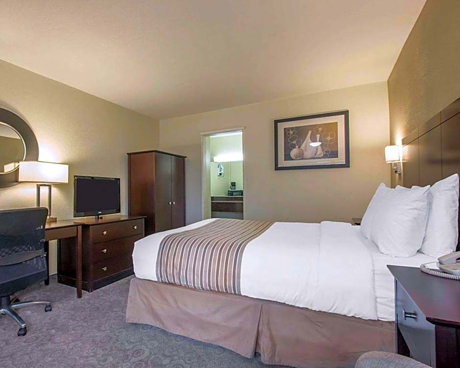 Rodeway Inn Convention Center