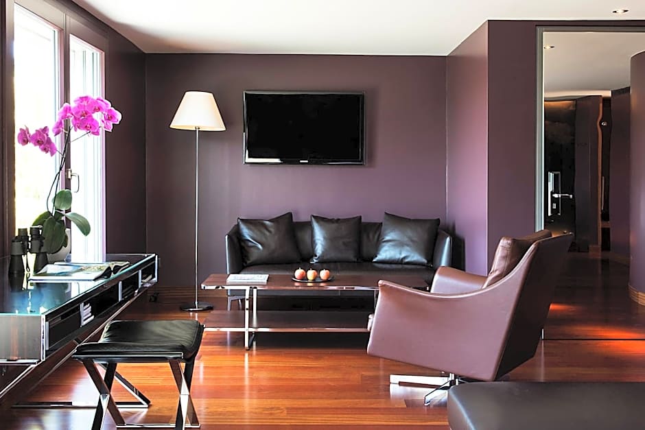 The Hotel Lucerne, Autograph Collection by Marriott