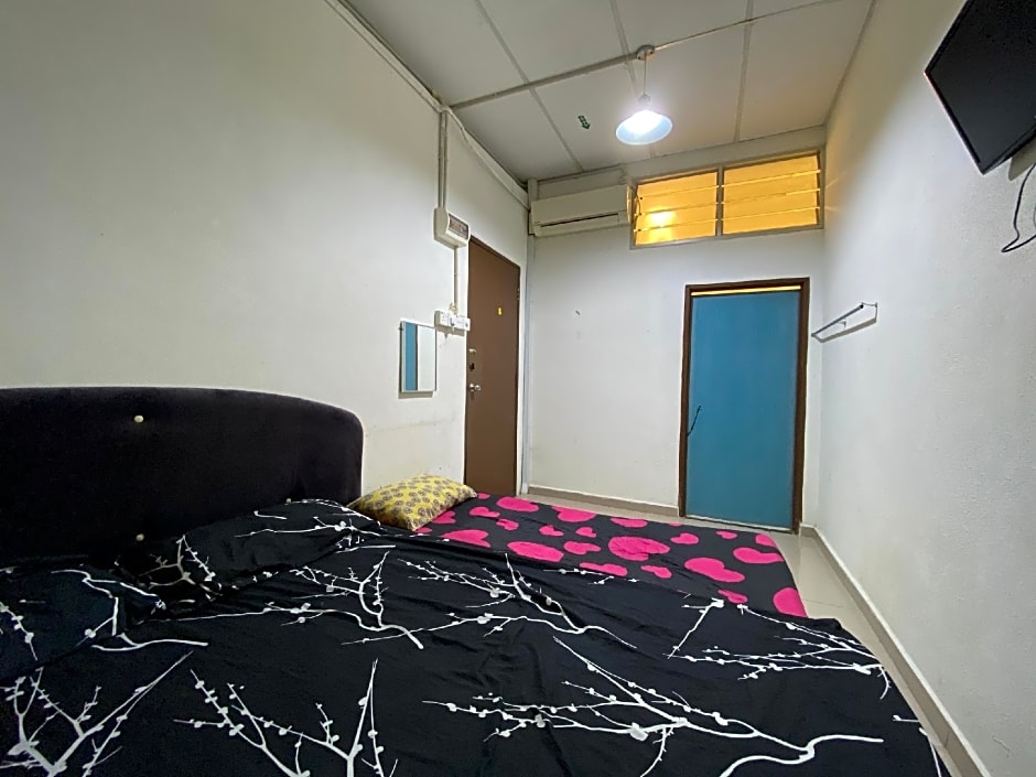 SPOT ON 90293 SK Budget Hotel