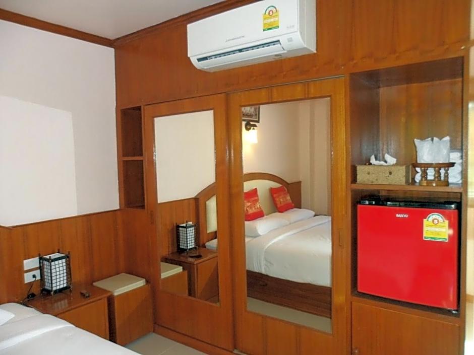 Baan Rom Mai