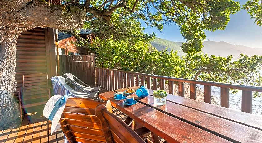 Under Milkwood Chalets