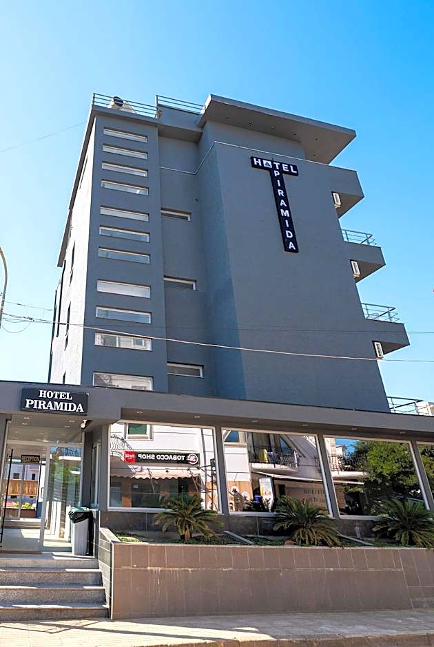 Hotel Piramida
