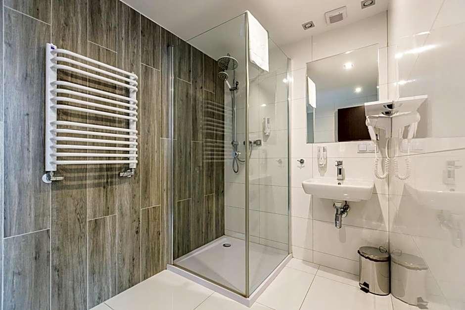 No1 Bed&Breakfast Restauracja ŚNIADANIE I PARKING W CENIE!