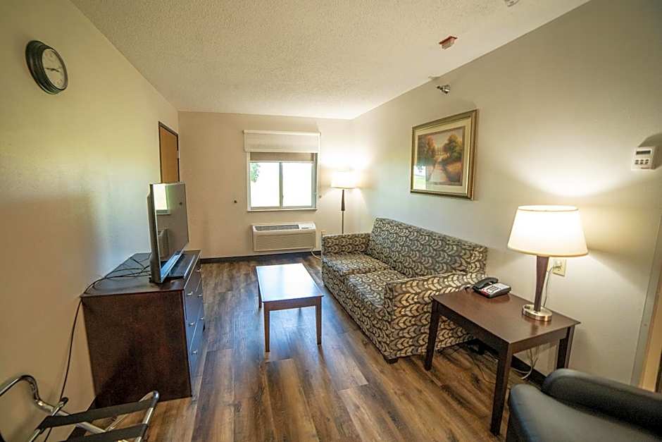 Quality Inn & Suites Watertown