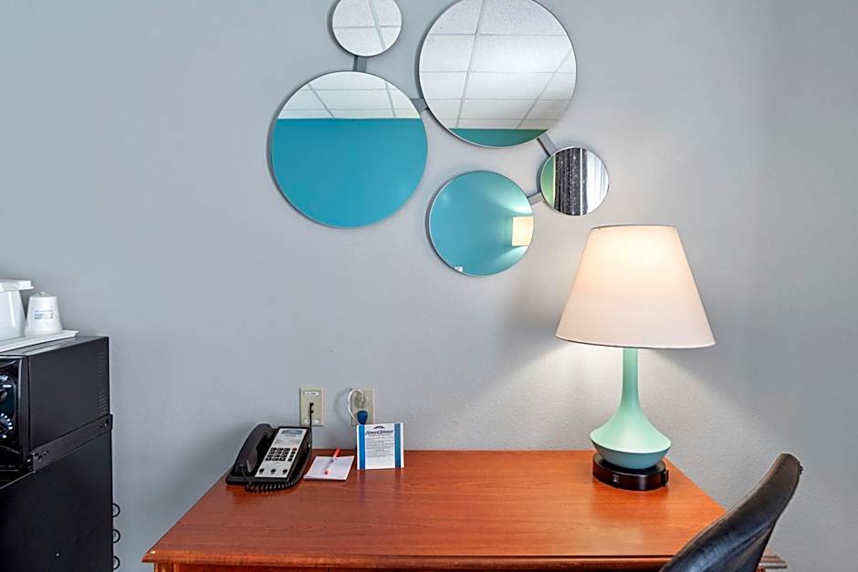 Elevation Inn & Suites, Trademark Collection by Wyndham
