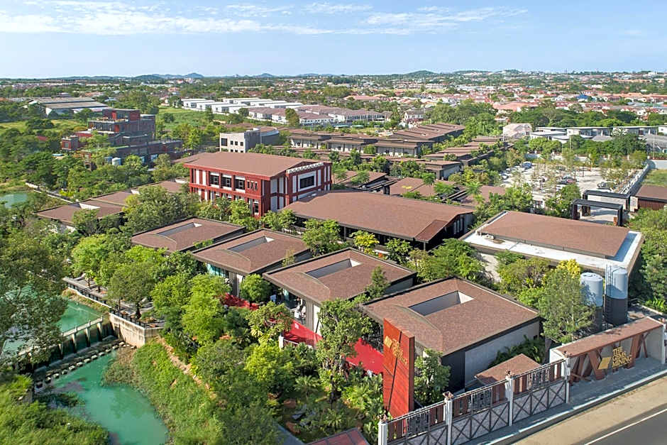 The Gems Mining Pool Villas Pattaya