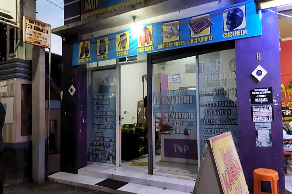 SPOT ON 92424 Wulan Homestay Syariah