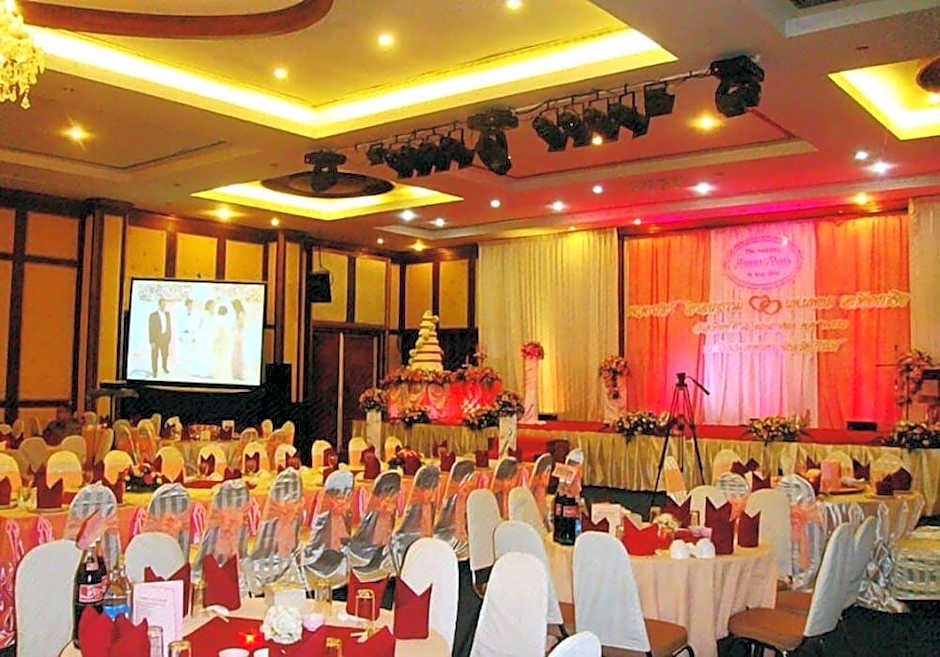 Thepnakorn Hotel