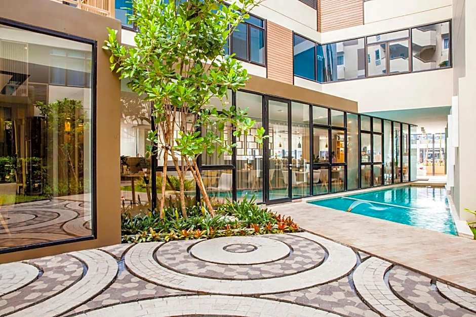 Pacific Park Hotel