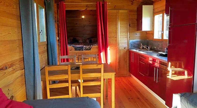 La Ferme de l'isle et sa Roulotte