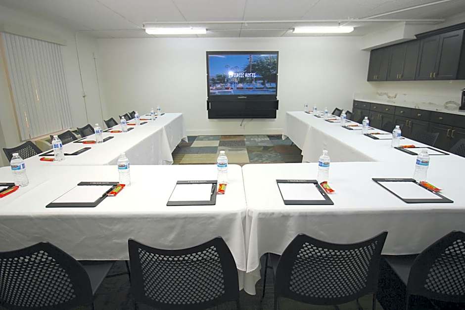 L3 Oasis Hotel