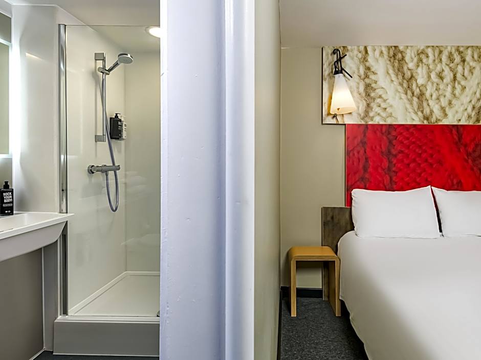 Photo 1 of 6 of 1 Double Bed