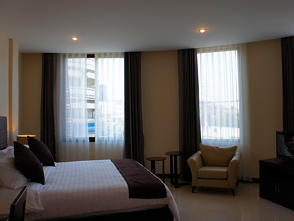 Center Point Boutique Hotel