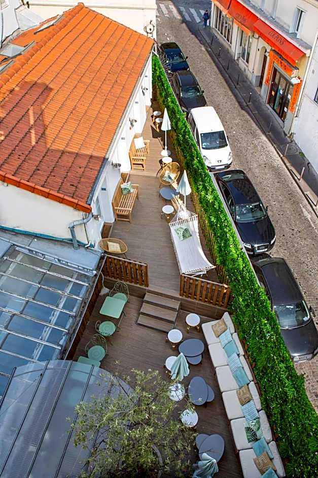 Le Village Montmartre by Hiphophostels