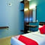 Super OYO 44083 Hotel Orchard Inn