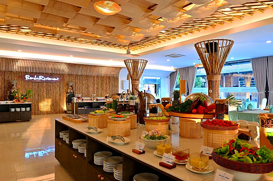 Silver Beach Resort Ke Ga