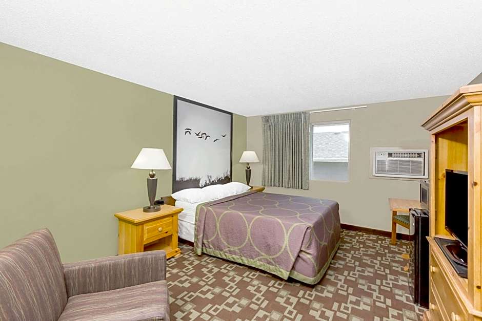 Super 8 by Wyndham Kearney