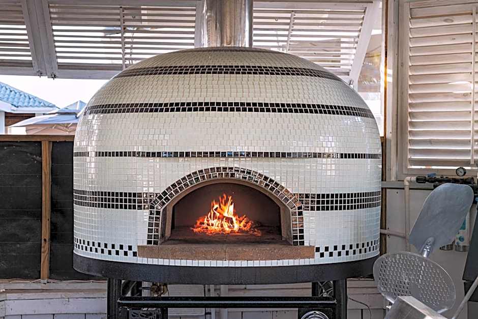 Alaia Belize, Autograph Collection