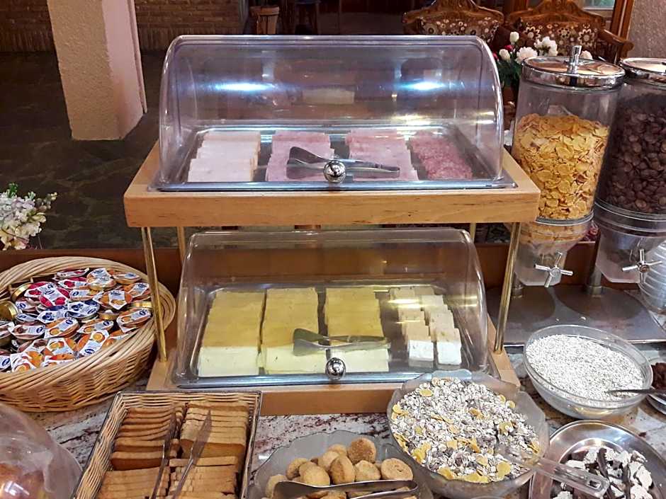 Acropole Delphi City Hotel