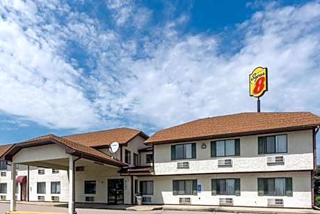 Super 8 by Wyndham Morris