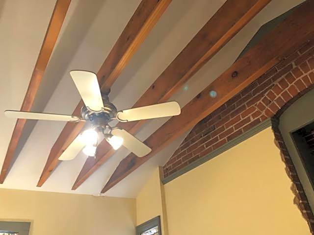 The Burlington Hotel & Bar - Alma WI