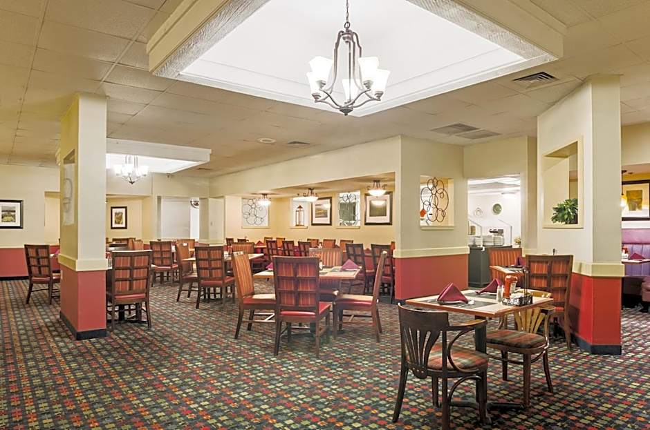 Red Lion Hotel & Conference Center Cheyenne