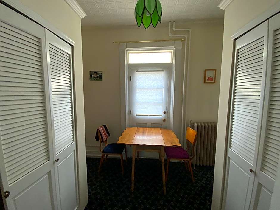 Fort Pl B&B and Gallery