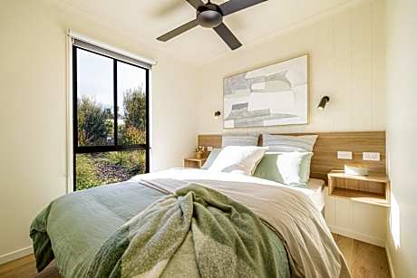 Deluxe Poolside 3 Bedroom Villa