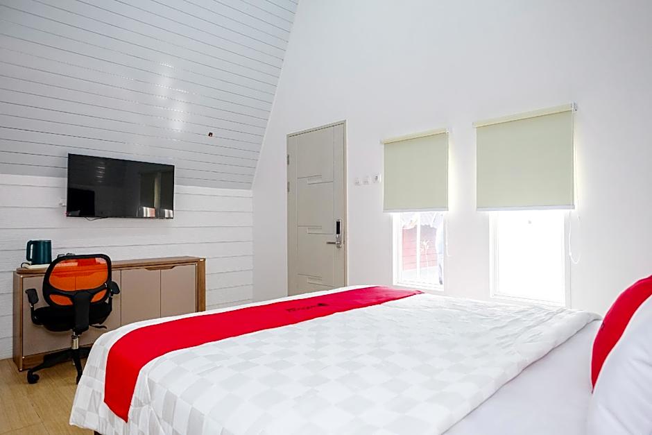 RedDoorz @ myRoom UMY