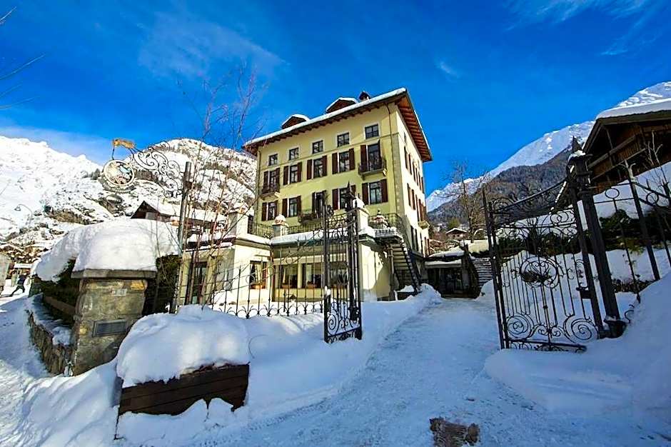 Villa Novecento Romantic Hotel