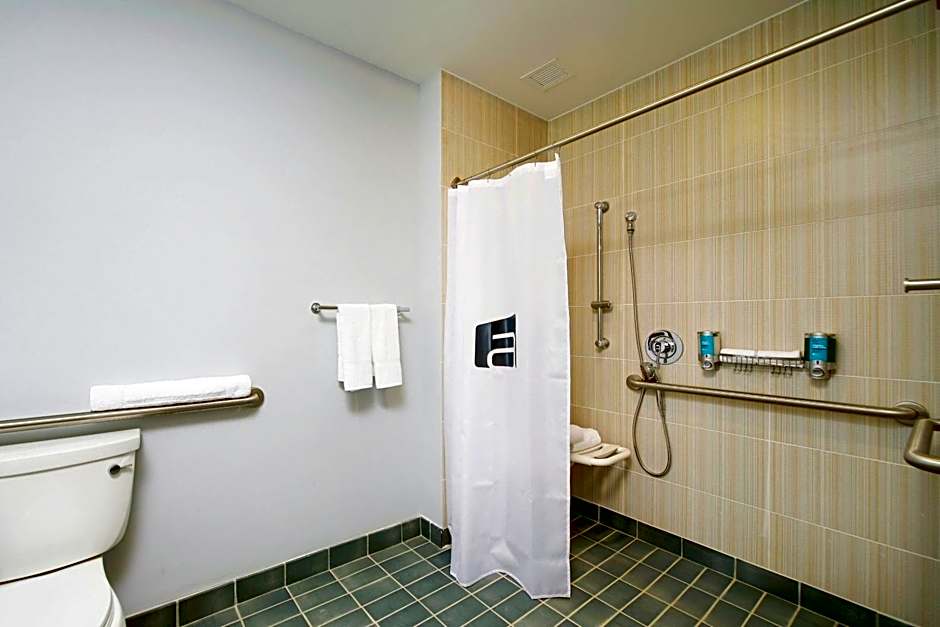 Aloft by Marriott Richmond West Short Pump