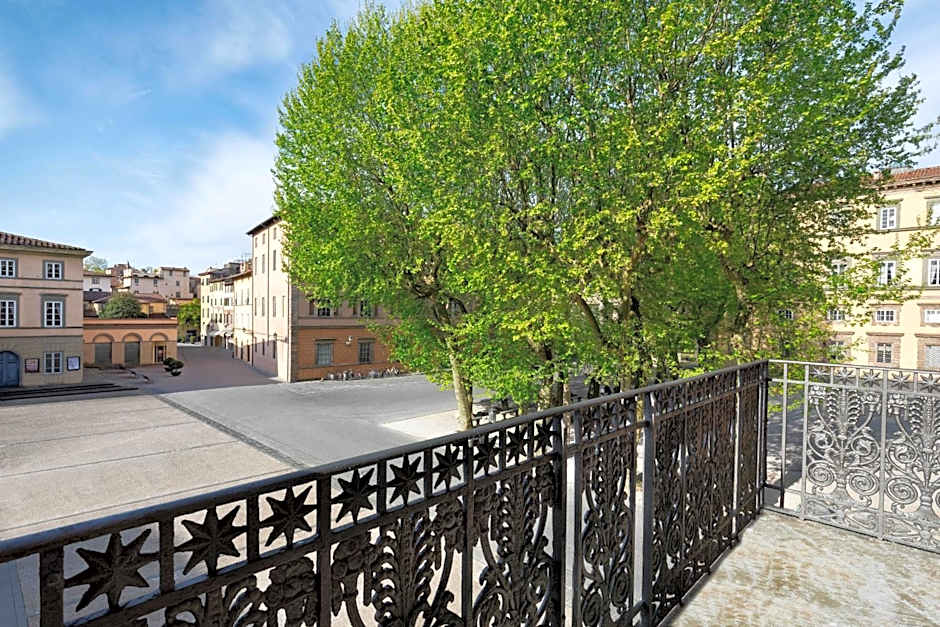 Grand Universe Lucca, Autograph Collection