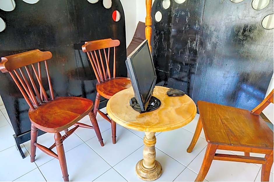 OYO Life 92918 Rumah Kost Arrahma Syariah