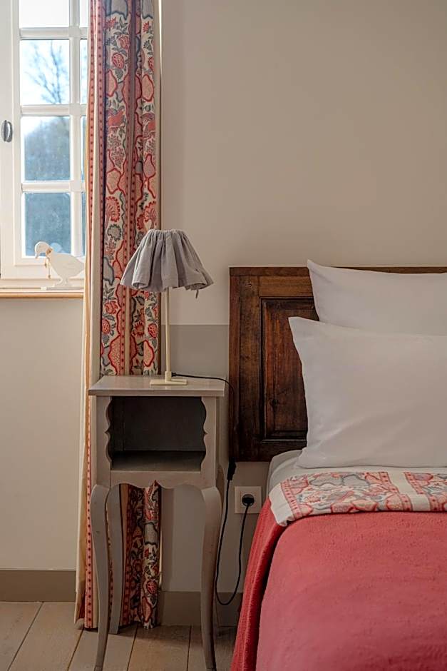 Le Chateau D'Etoges - Les Collectionneurs