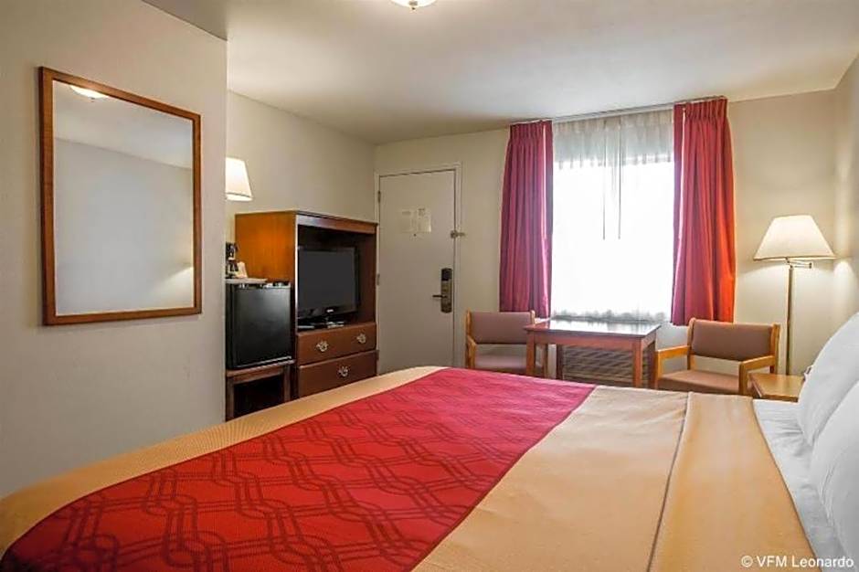 Baymont by Wyndham Lake George