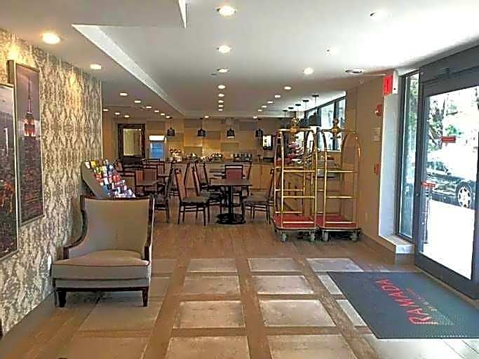 Ramada by Wyndham Bronx Terminal