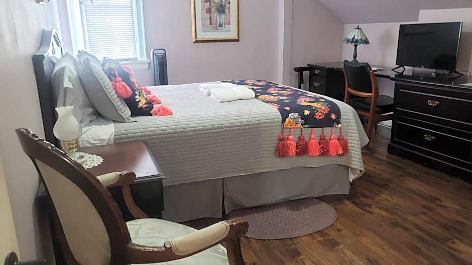 Blue Spruce Bed and Breakfast Muskoka