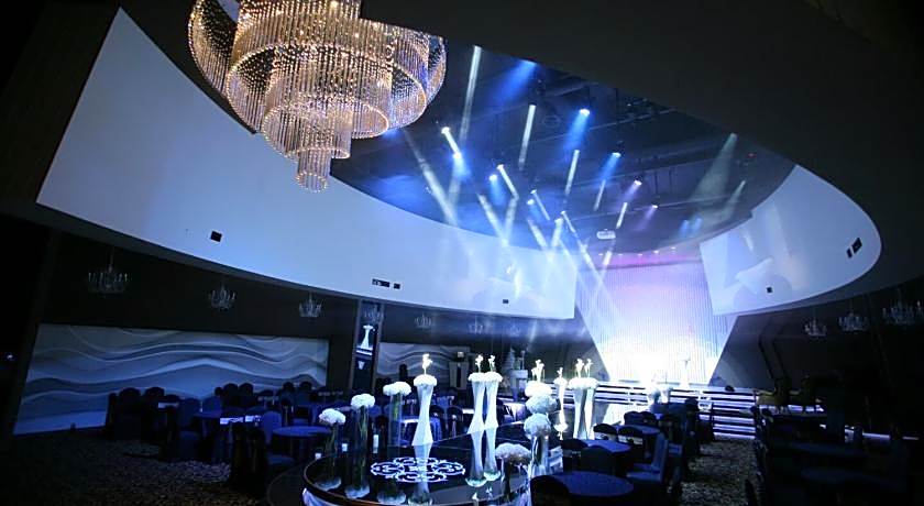 Hyunjin Tourist Hotel