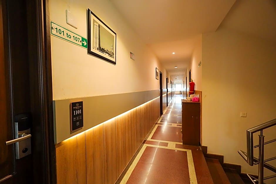 Metro Plaza Hotel by RAK Rooms